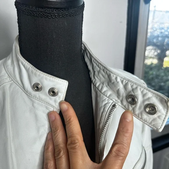 Vintage Diesel White Leather Zip-Up Jacket - Picture 11 of 17